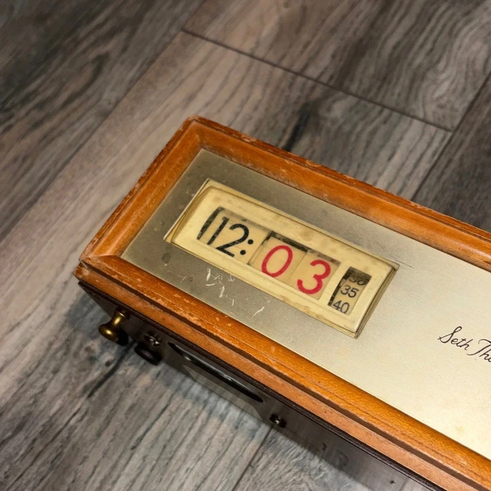 MCM Seth Thomas Speed Read Electric Flip Clock Wood Case Vintage Not Working
